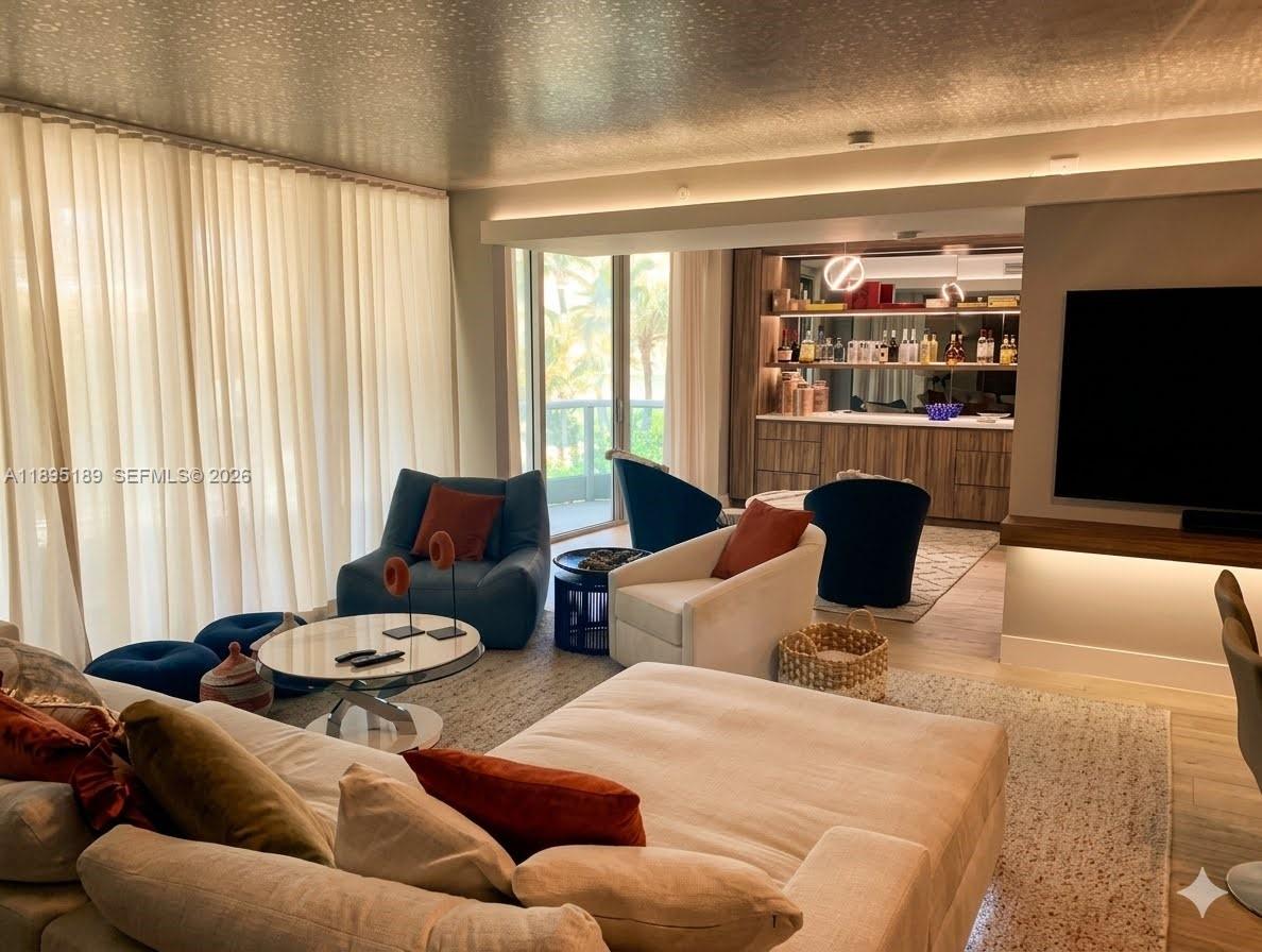 AZURE CONDO - Residential