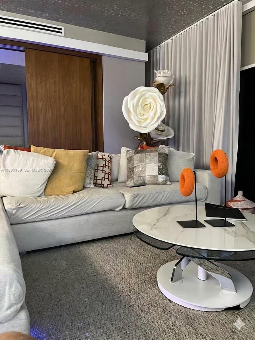 AZURE CONDO - Residential