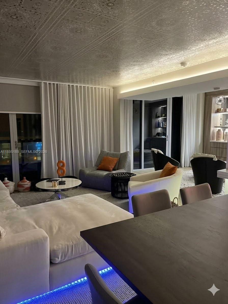 AZURE CONDO - Residential