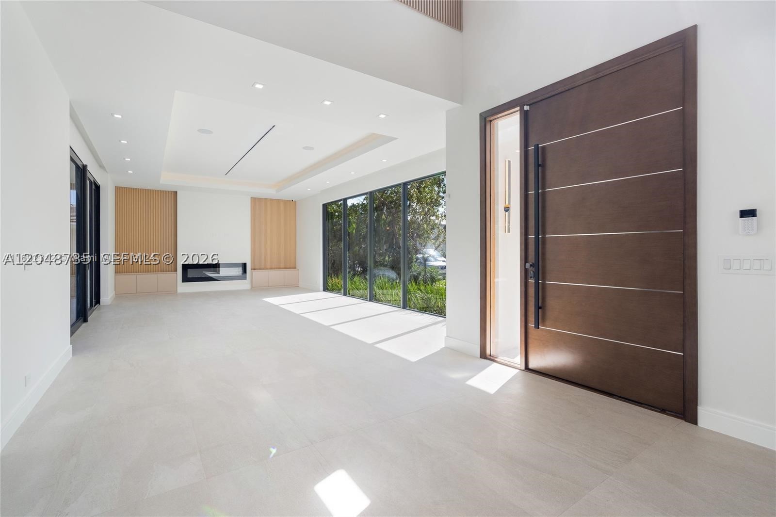 RIO VISTA ISLES - Residential