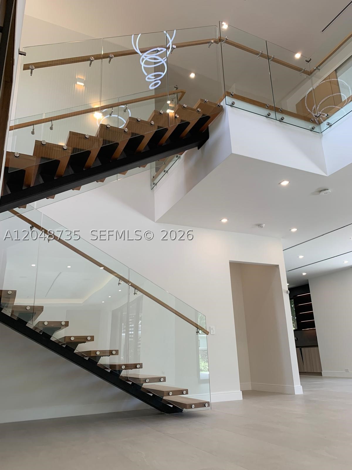 RIO VISTA ISLES - Residential