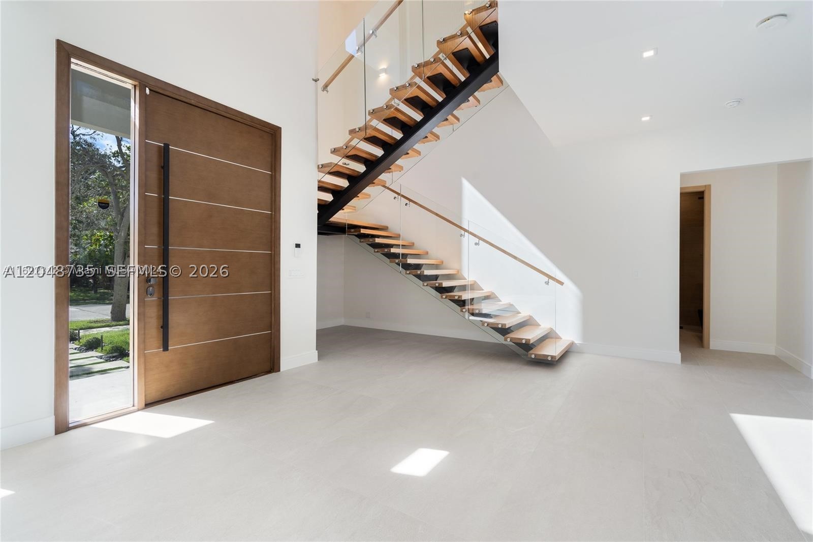 RIO VISTA ISLES - Residential