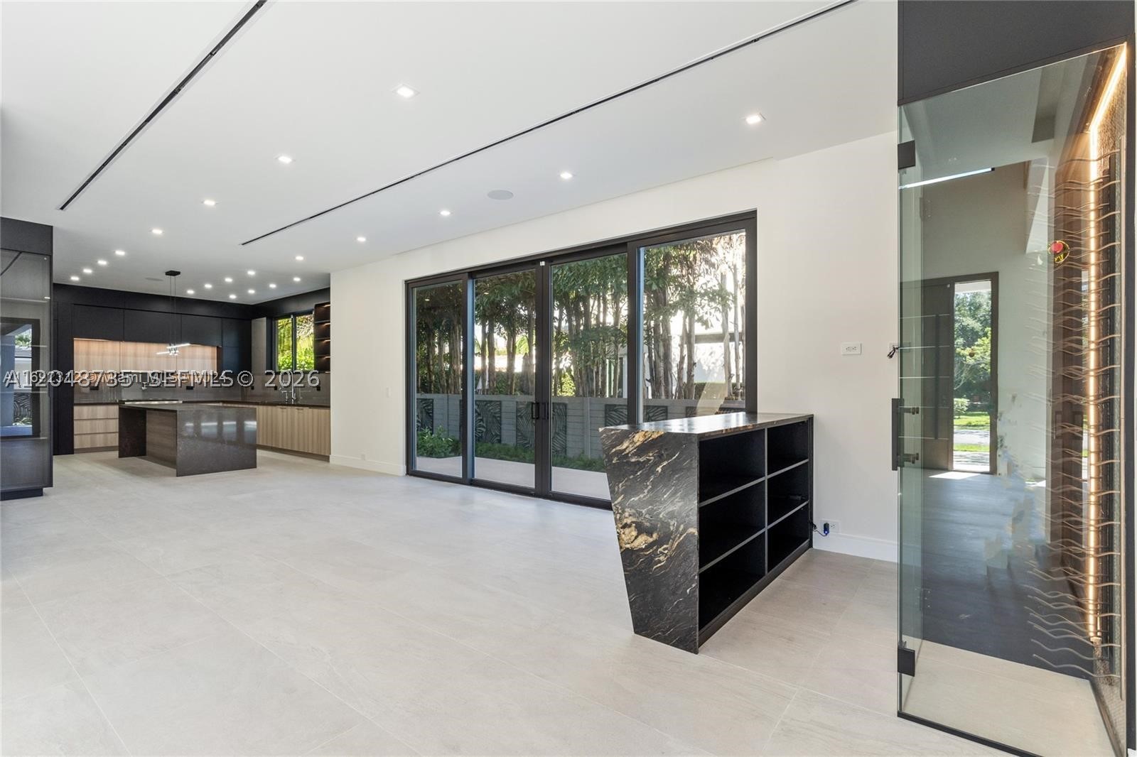 RIO VISTA ISLES - Residential