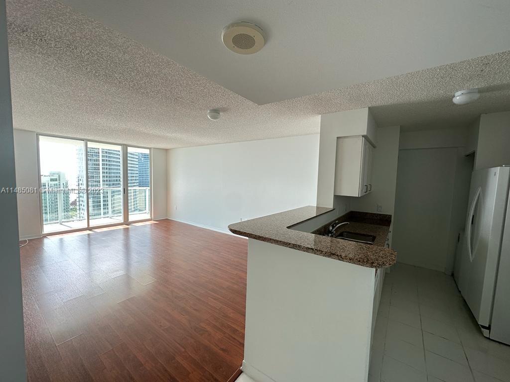 THE MARK ON BRICKELL COND - Residential Lease
