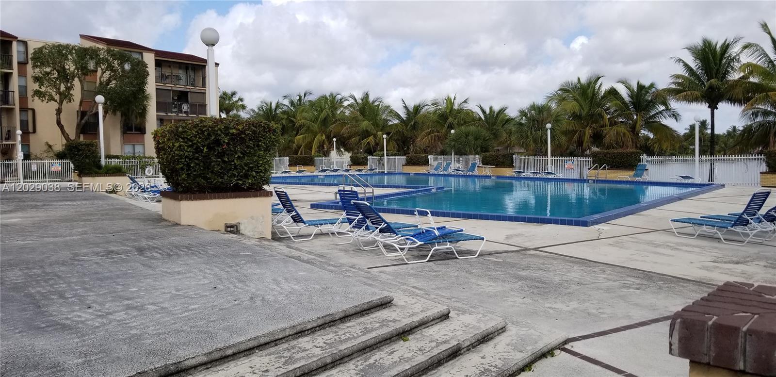 PROMENADE AT KENDALE LAKE - Residential Lease