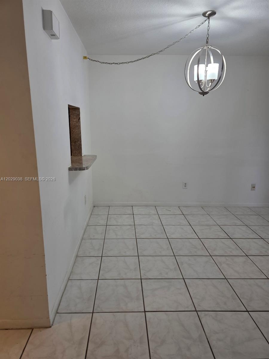 PROMENADE AT KENDALE LAKE - Residential Lease