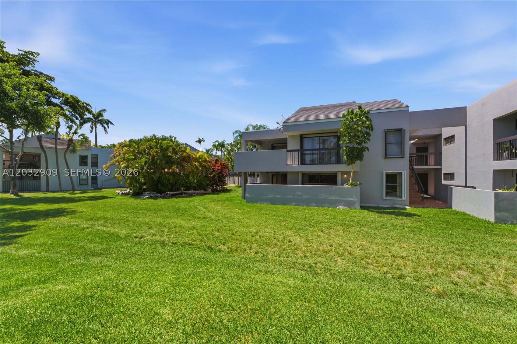 CALUSA CLUB VILLAGE CONDO - Residential