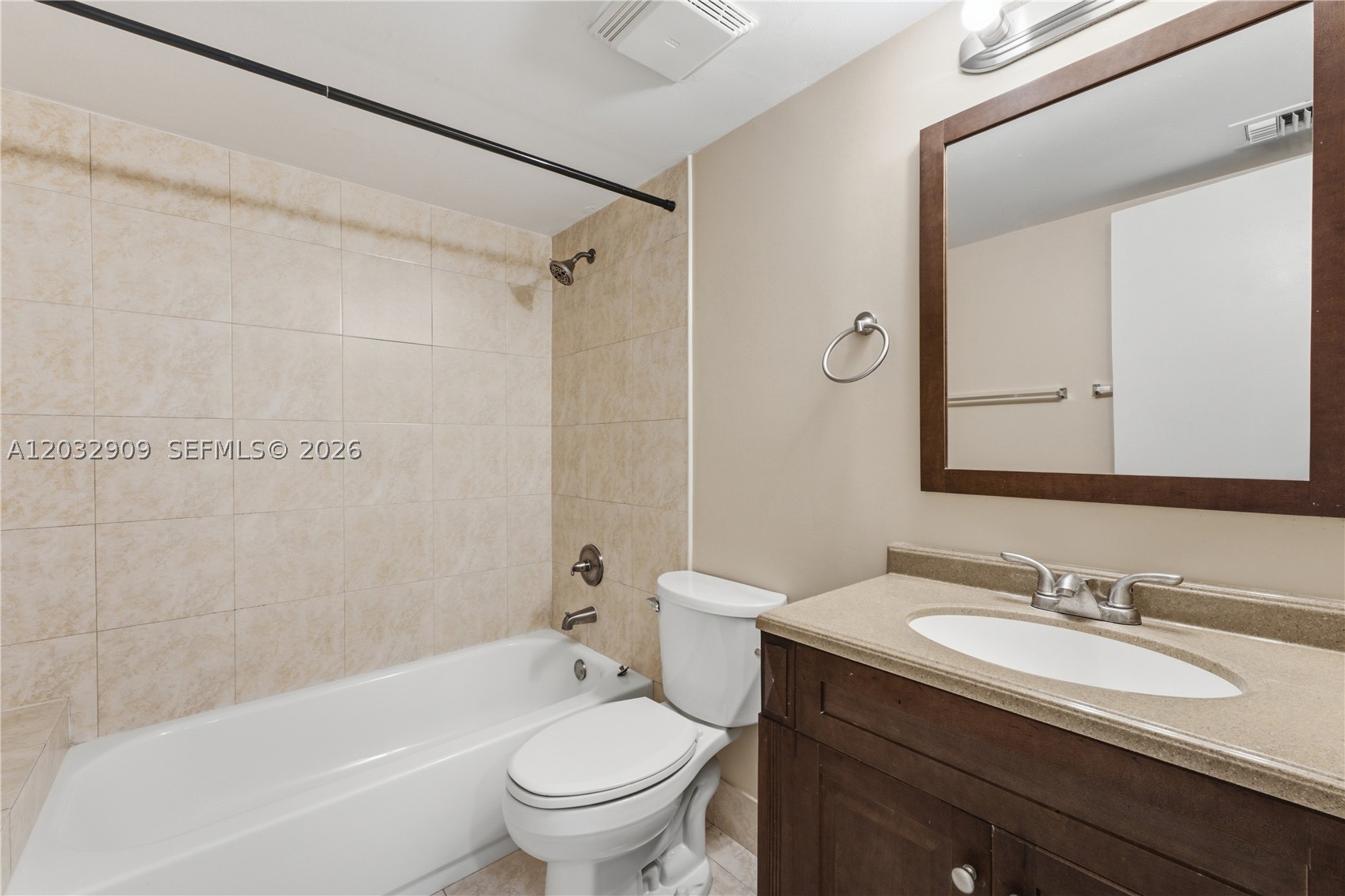 CALUSA CLUB VILLAGE CONDO - Residential