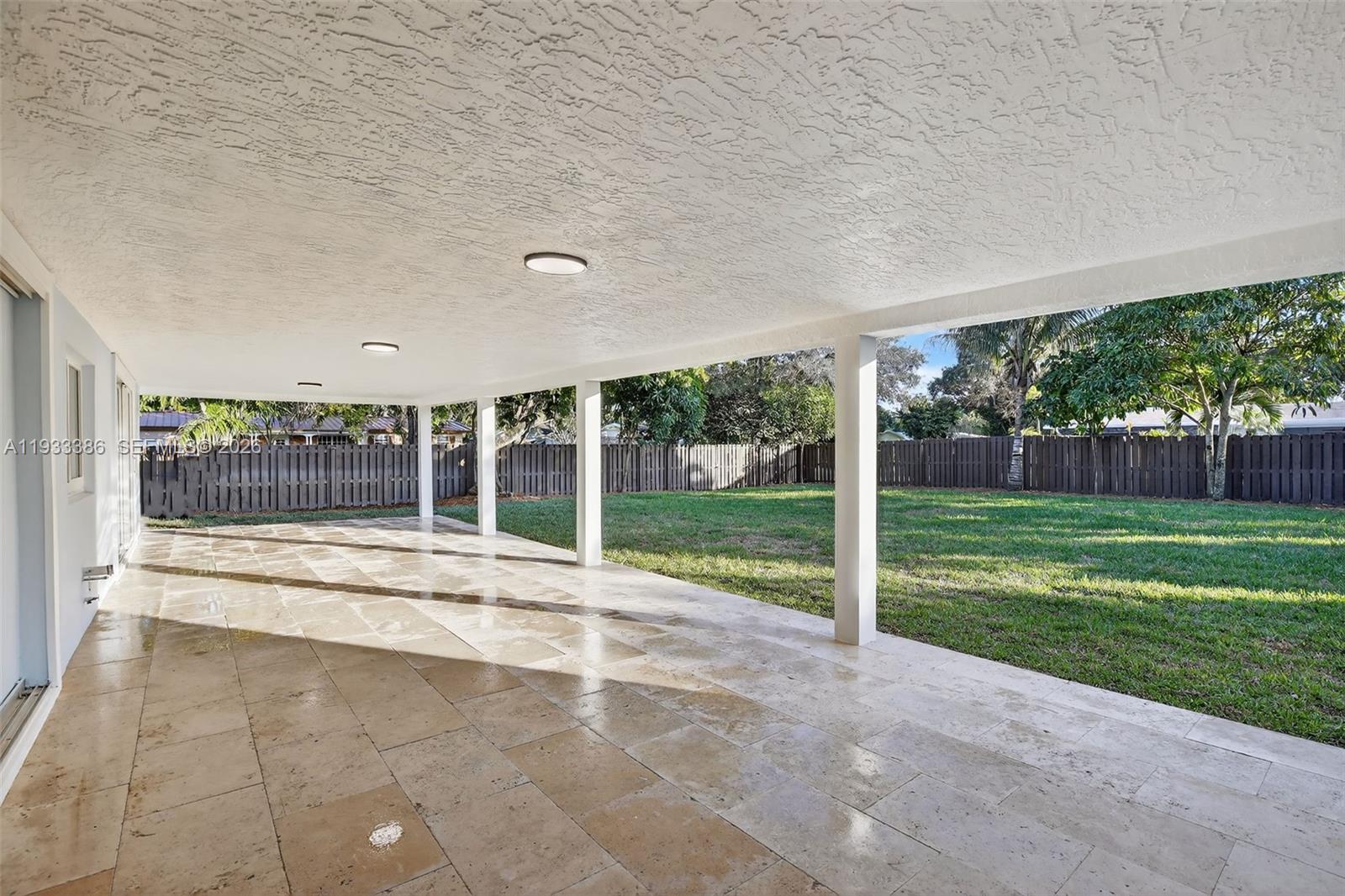 PLANTATION GARDENS SEC 5 - Residential