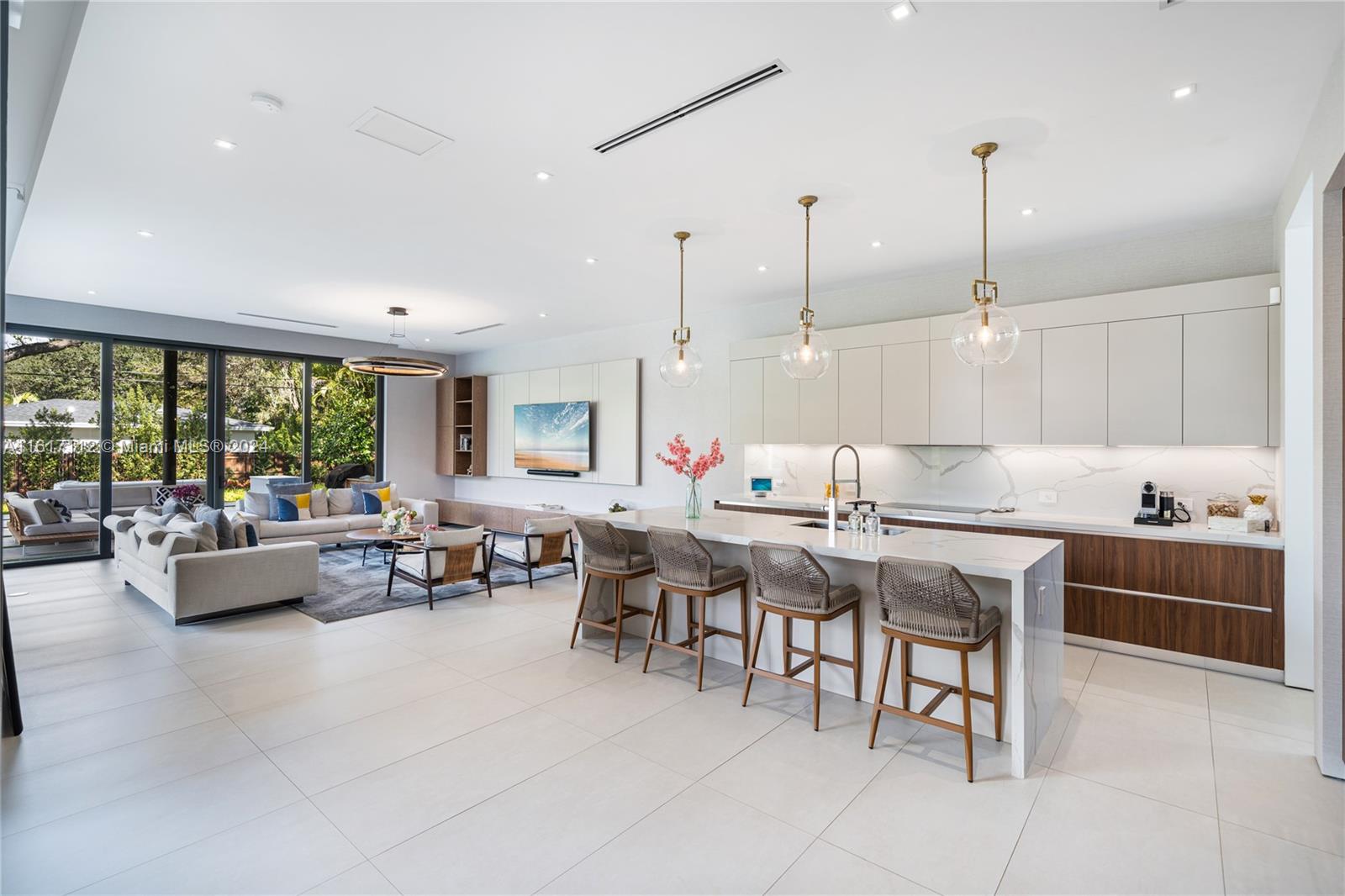PINE TREE ESTATES - Residential