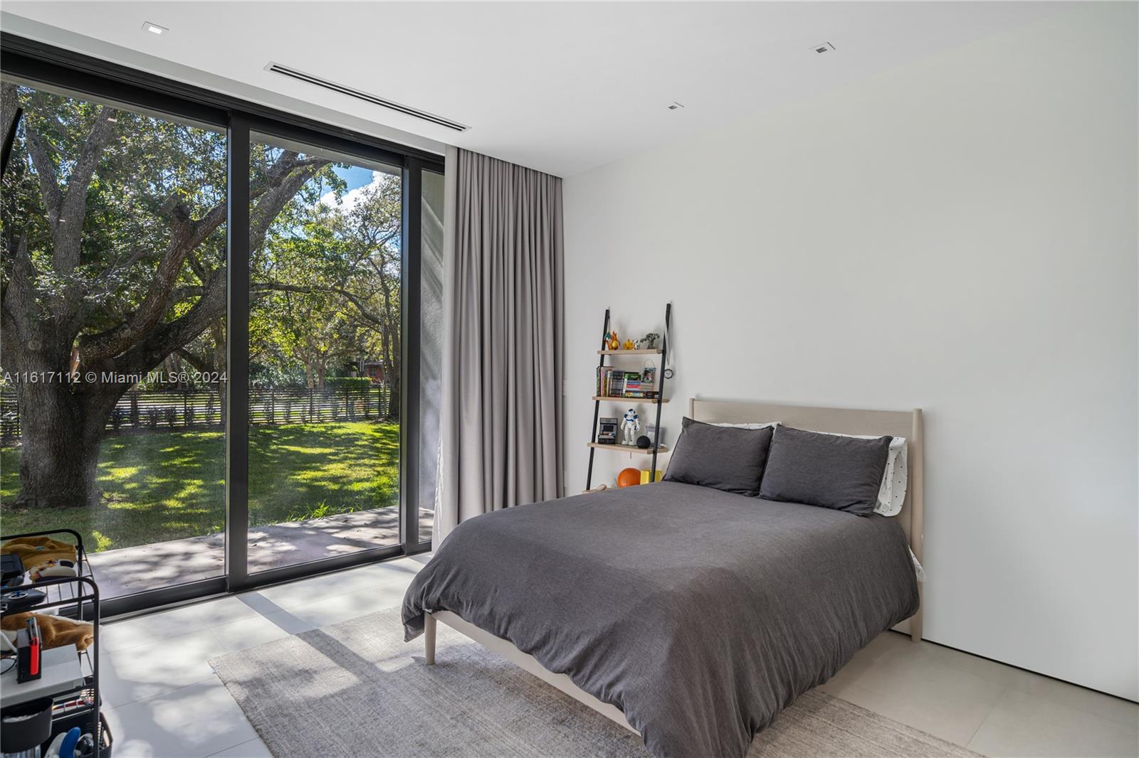 PINE TREE ESTATES - Residential
