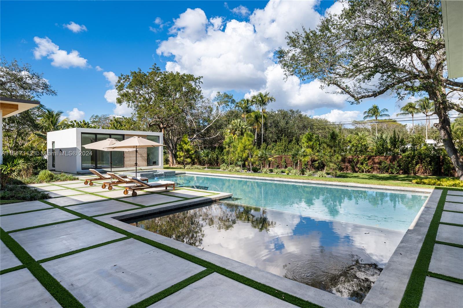 PINE TREE ESTATES - Residential