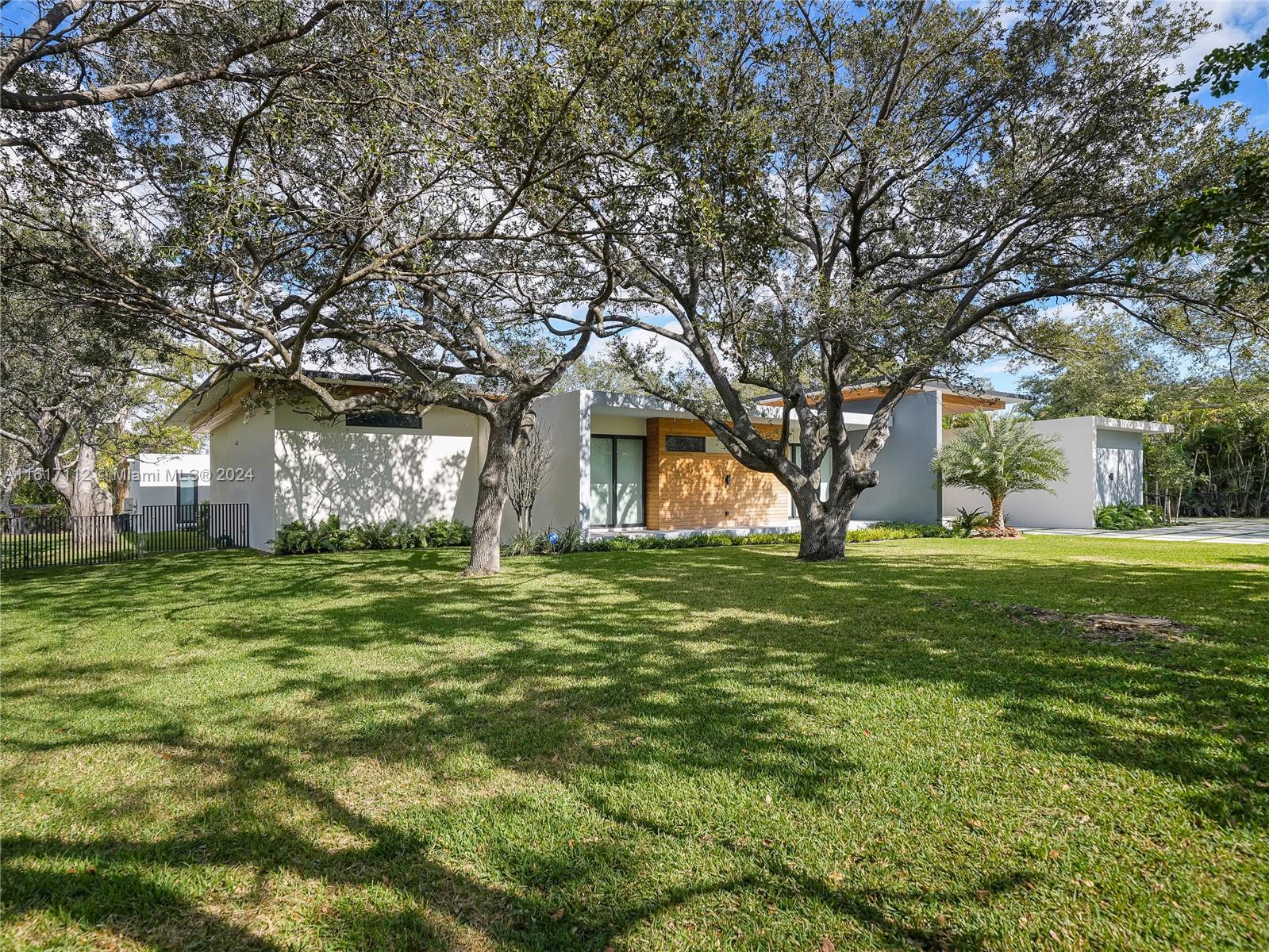 PINE TREE ESTATES - Residential