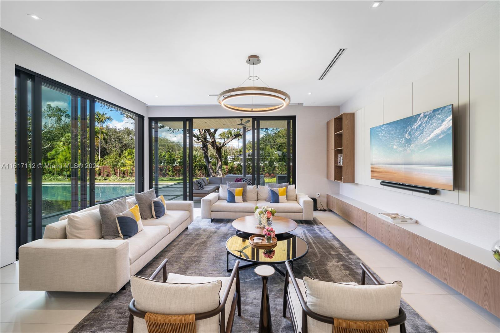 PINE TREE ESTATES - Residential