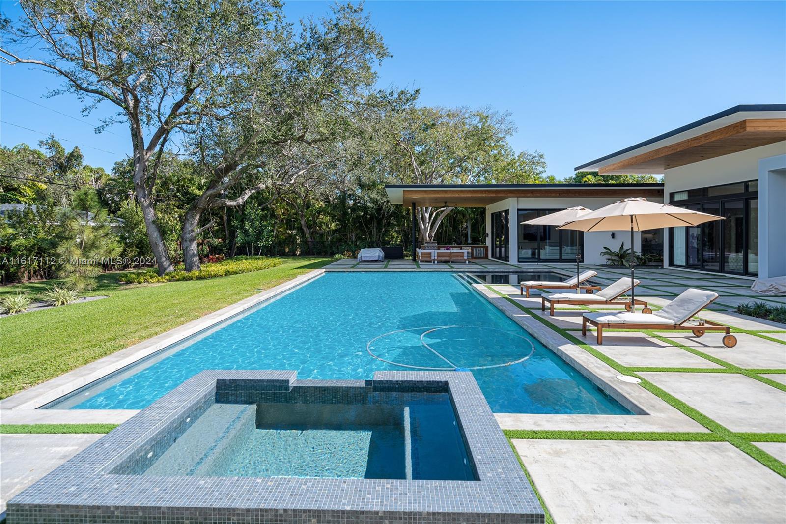 PINE TREE ESTATES - Residential