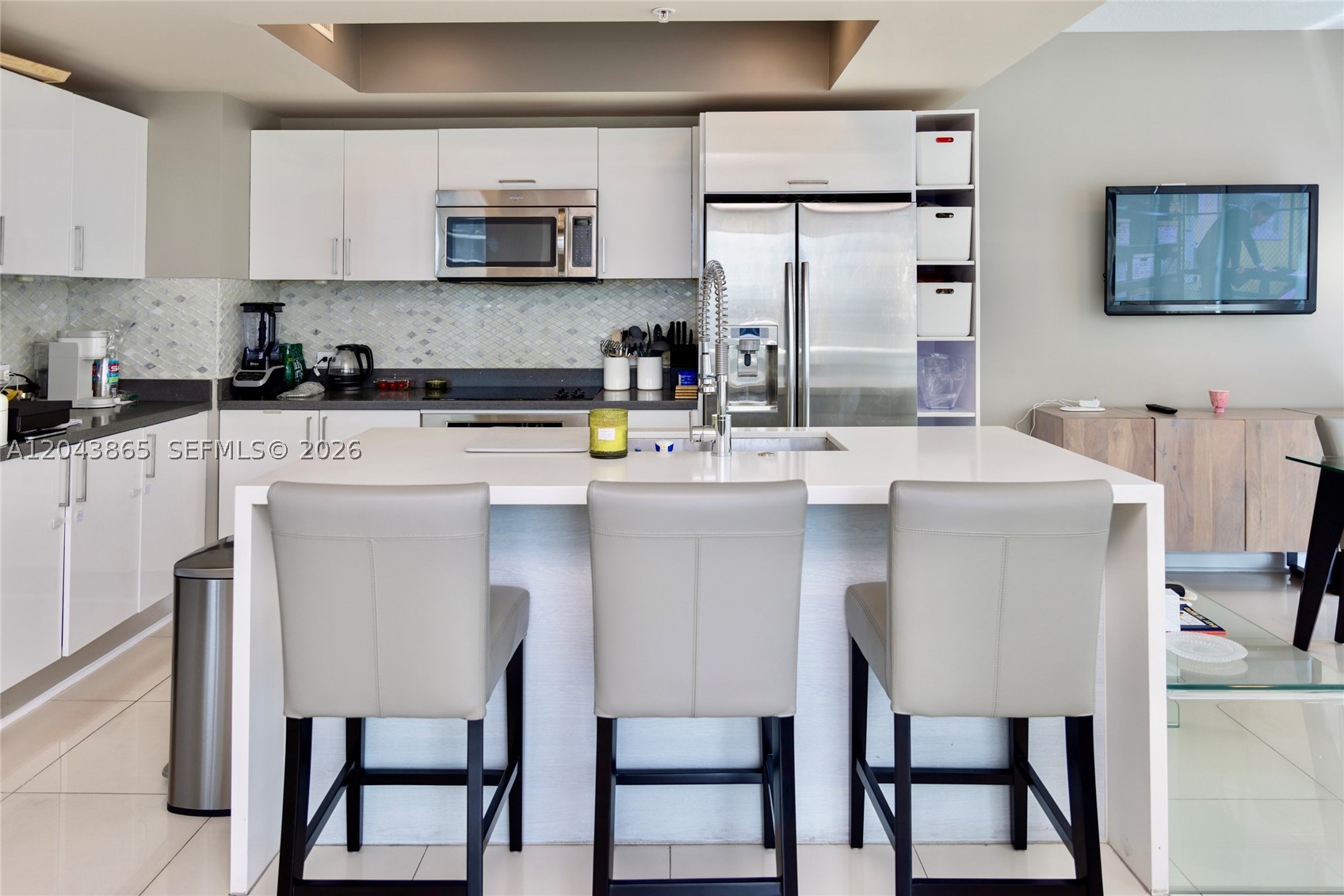 Platinum CONDO - Residential
