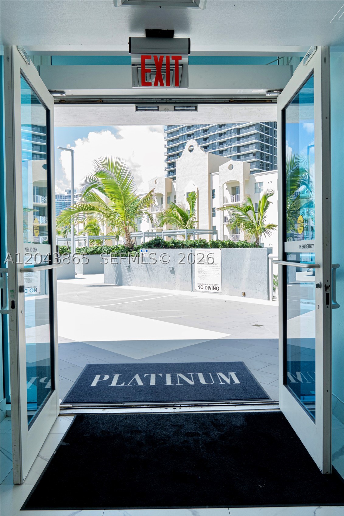 Platinum CONDO - Residential