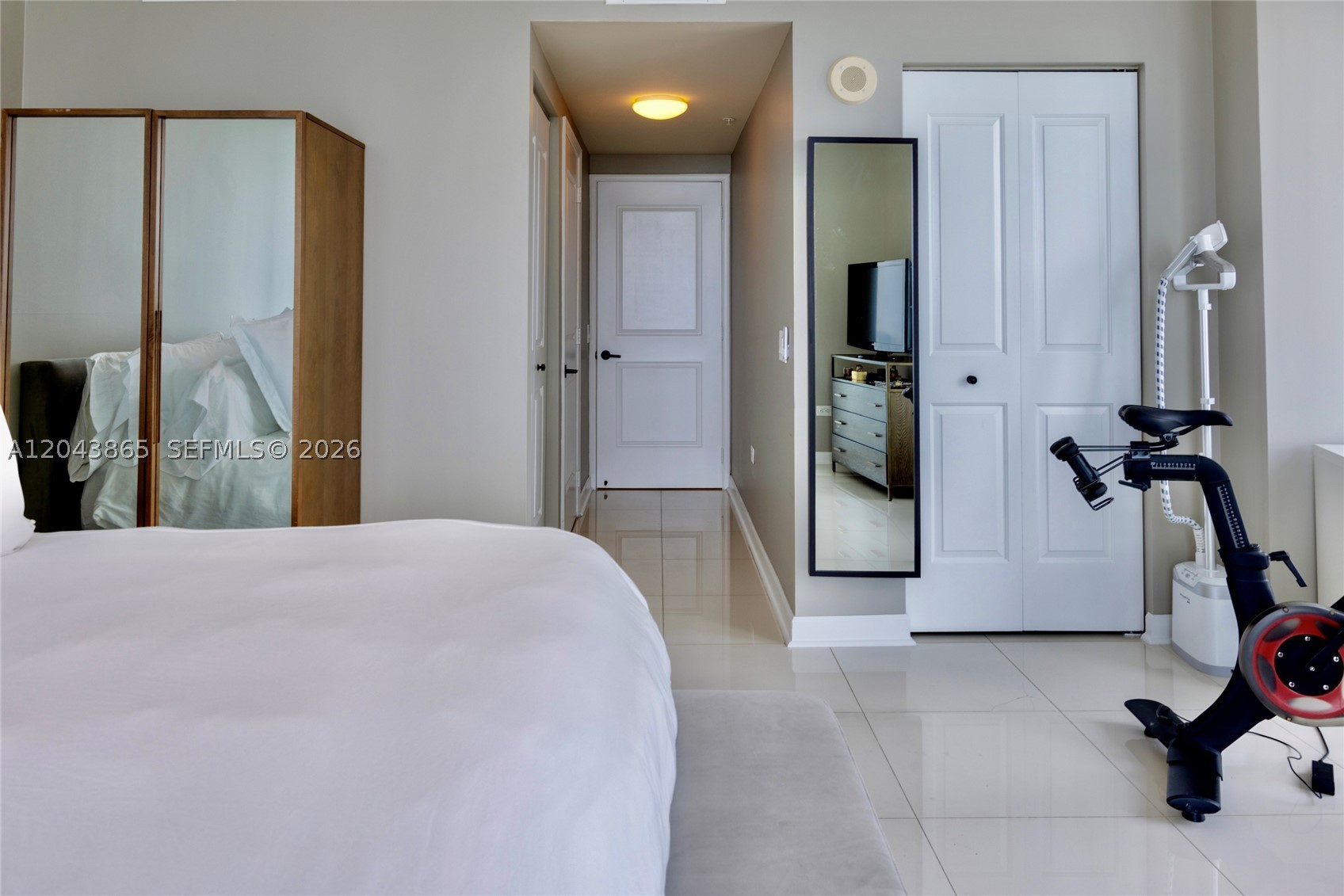 Platinum CONDO - Residential