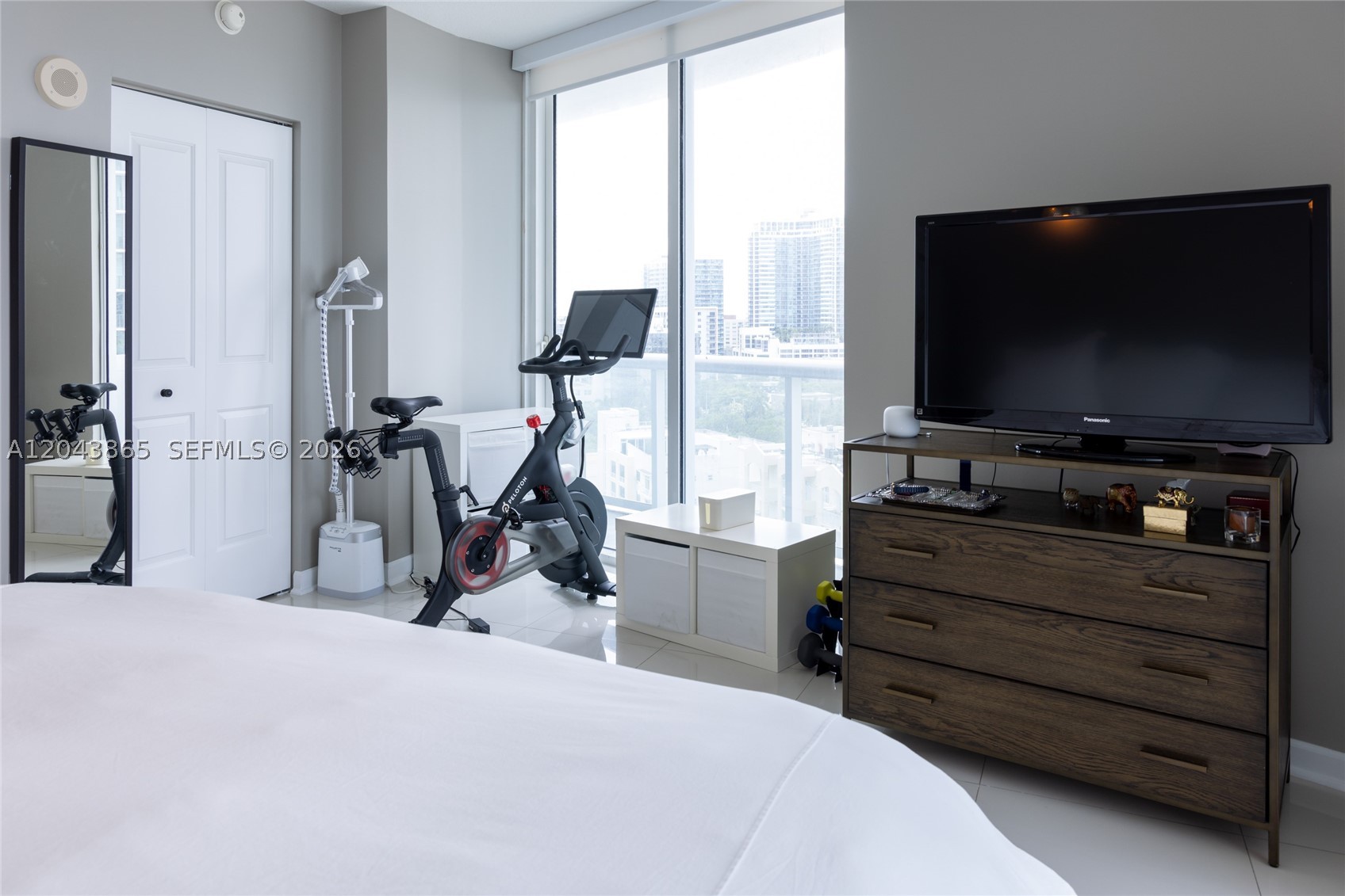 Platinum CONDO - Residential