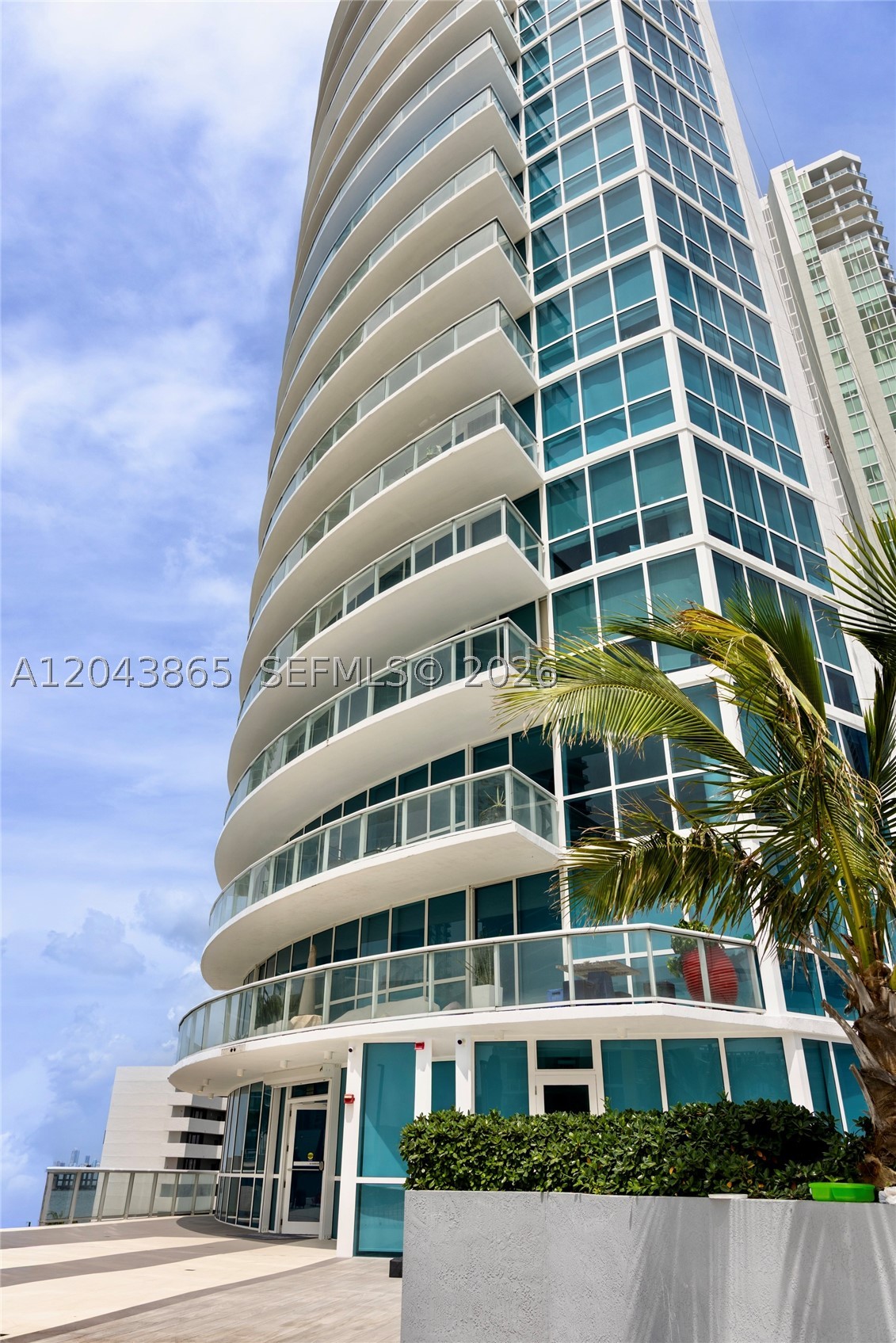 Platinum CONDO - Residential
