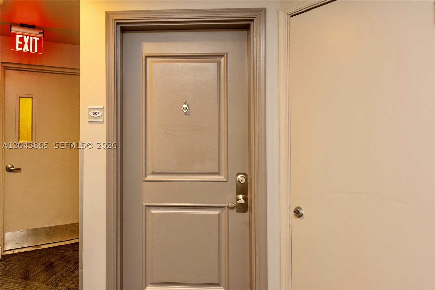 Platinum CONDO - Residential