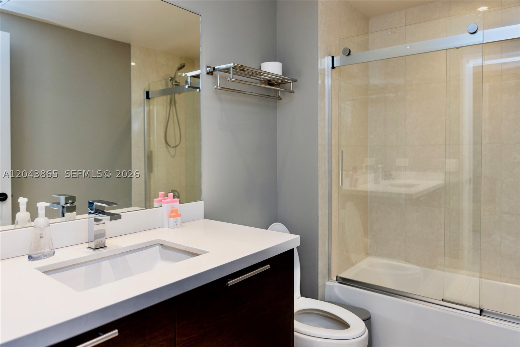 Platinum CONDO - Residential