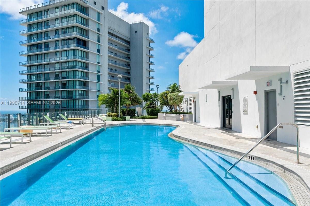 PARAISO BAYVIEWS CONDO - Residential