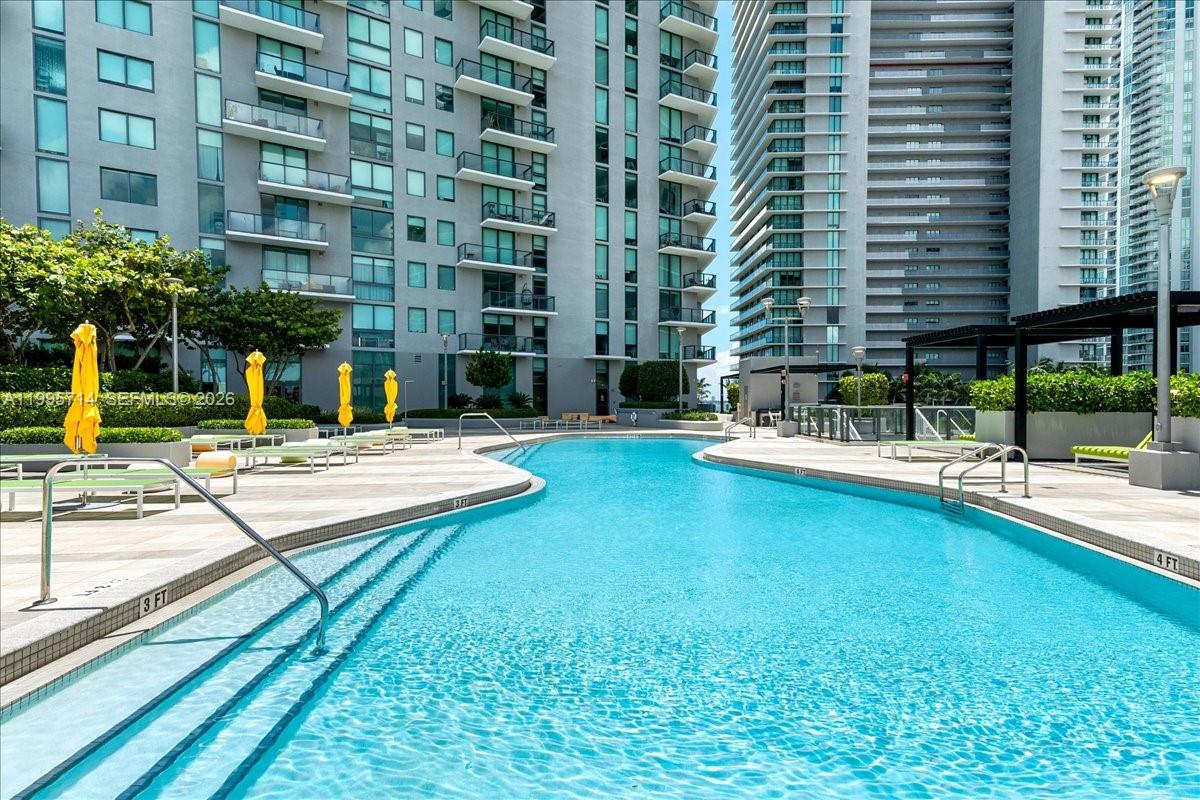 PARAISO BAYVIEWS CONDO - Residential