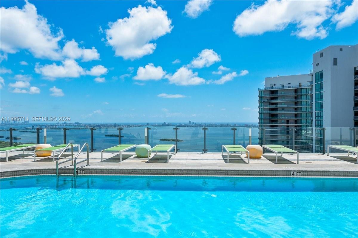 PARAISO BAYVIEWS CONDO - Residential