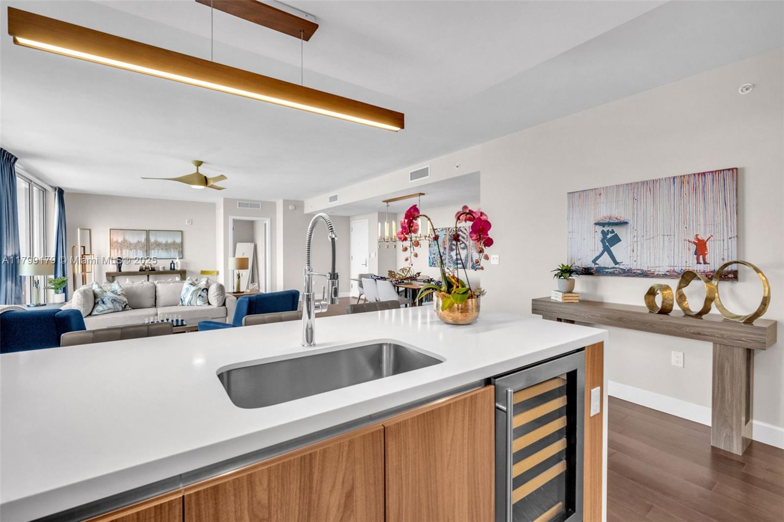 RIVA CONDOMINIUM - Residential