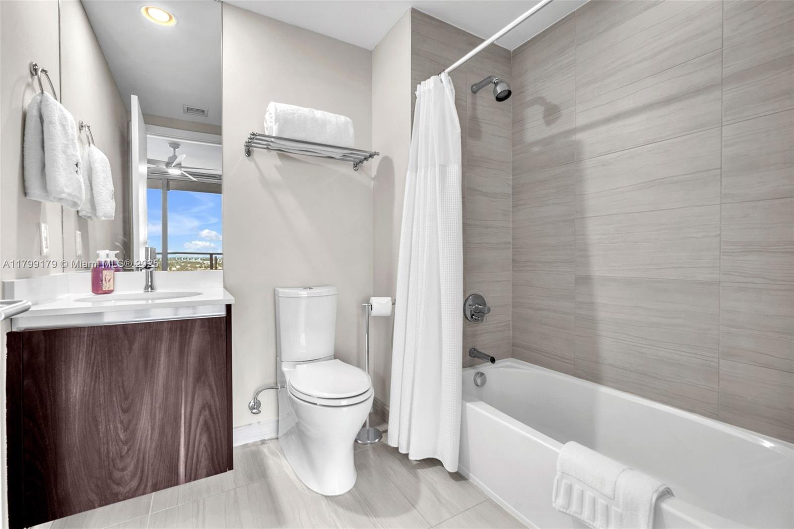 RIVA CONDOMINIUM - Residential