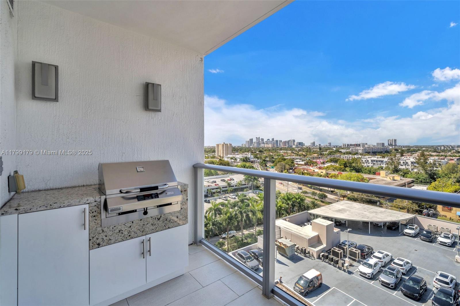 RIVA CONDOMINIUM - Residential