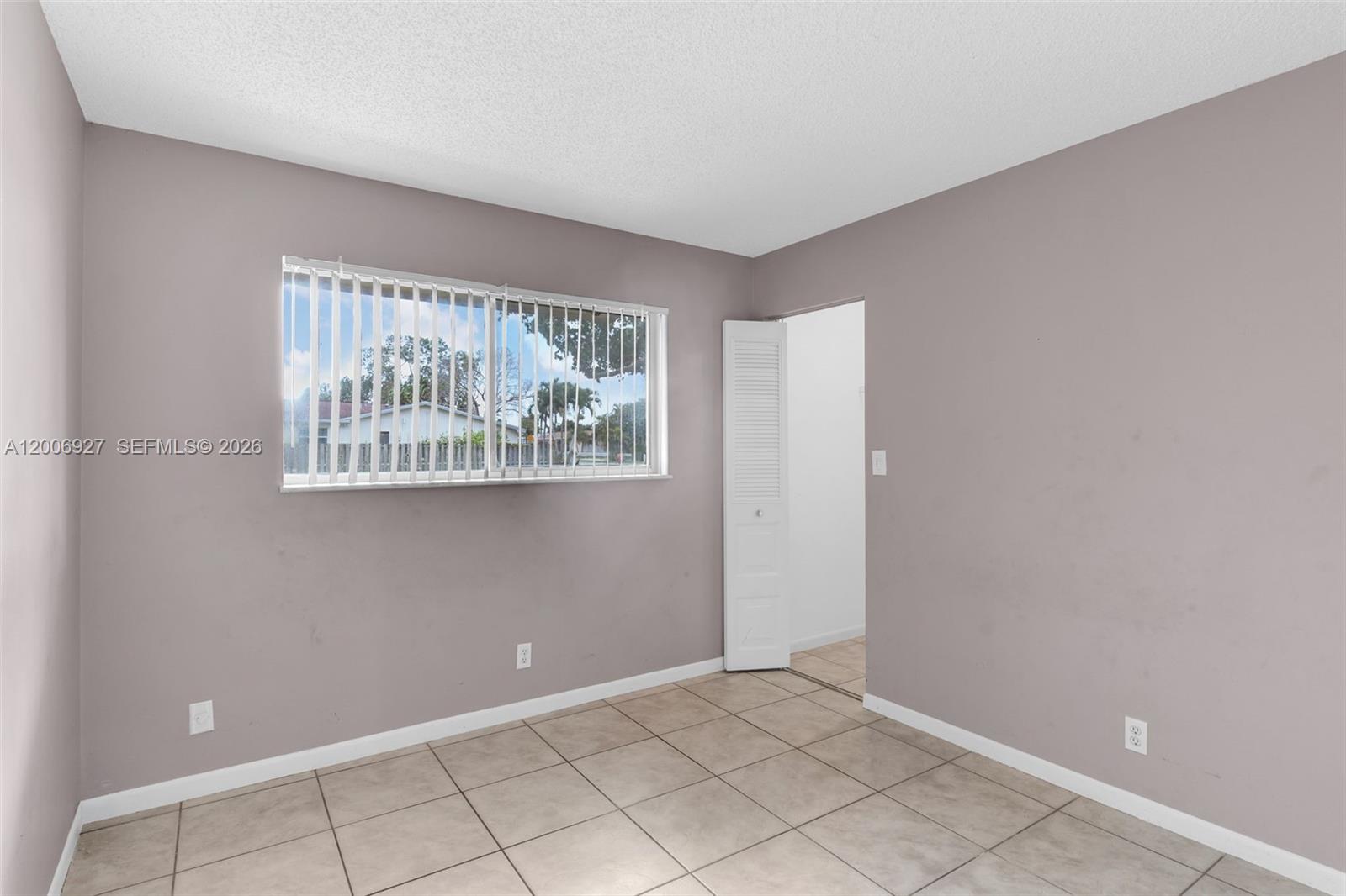 COUNTRY SQUIRE TOWNHOMES - Residential