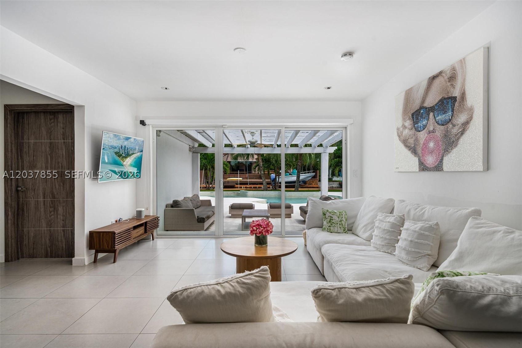 BISCAYNE POINT - Residential Lease