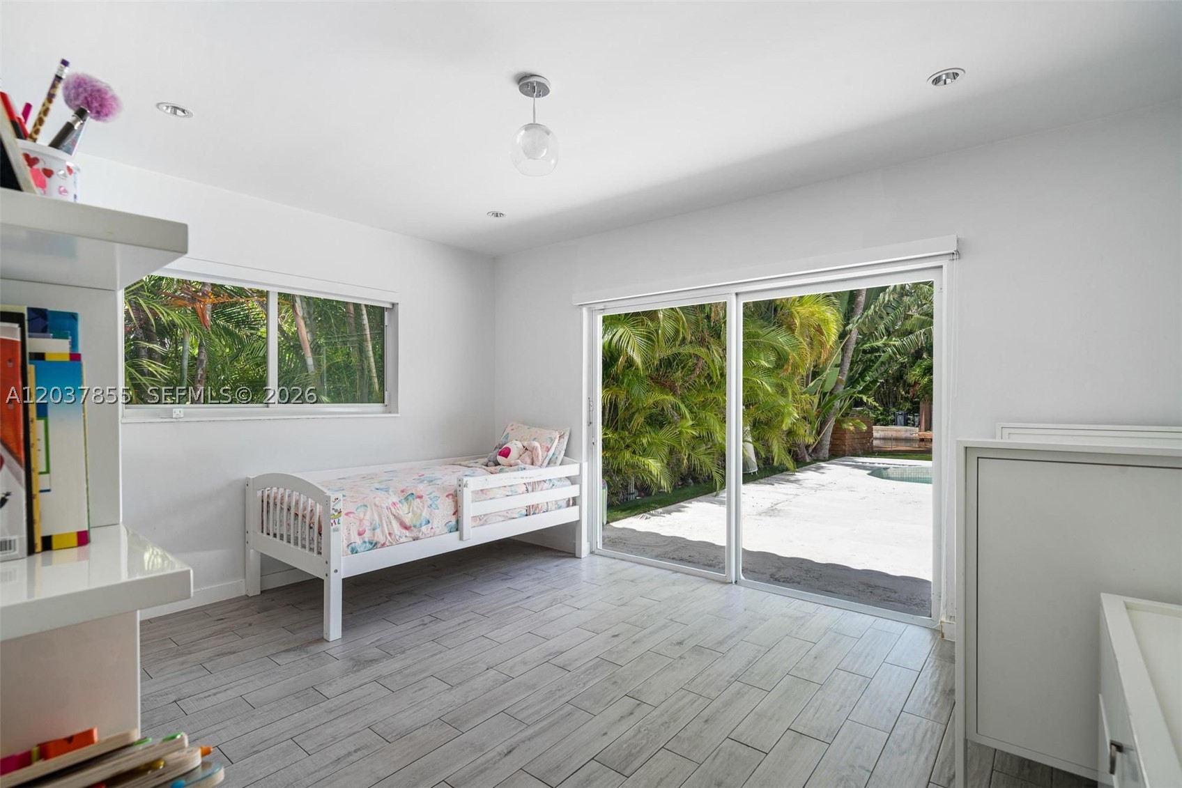 BISCAYNE POINT - Residential Lease