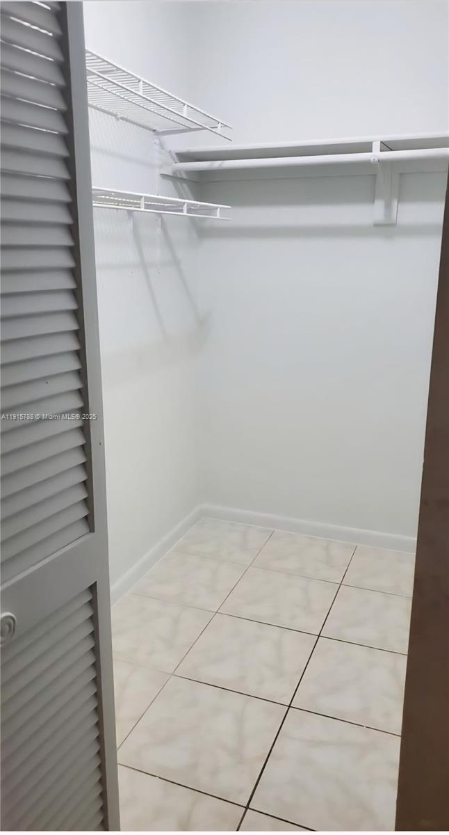 CARIBBEAN BREEZE CONDO - Residential