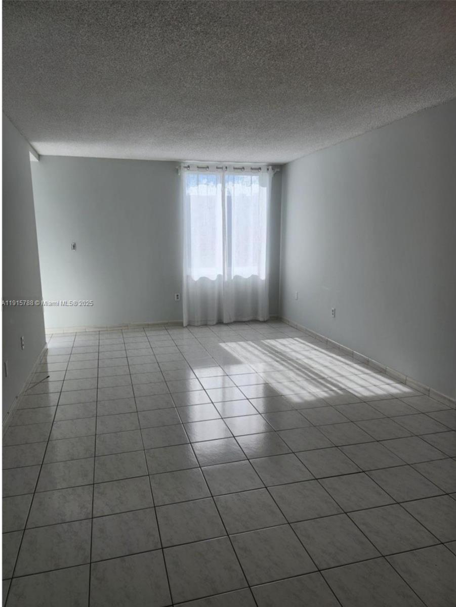 CARIBBEAN BREEZE CONDO - Residential