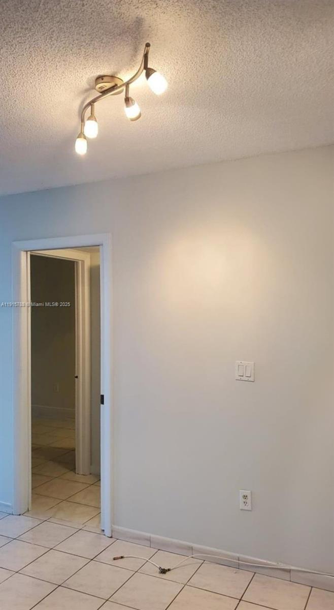 CARIBBEAN BREEZE CONDO - Residential