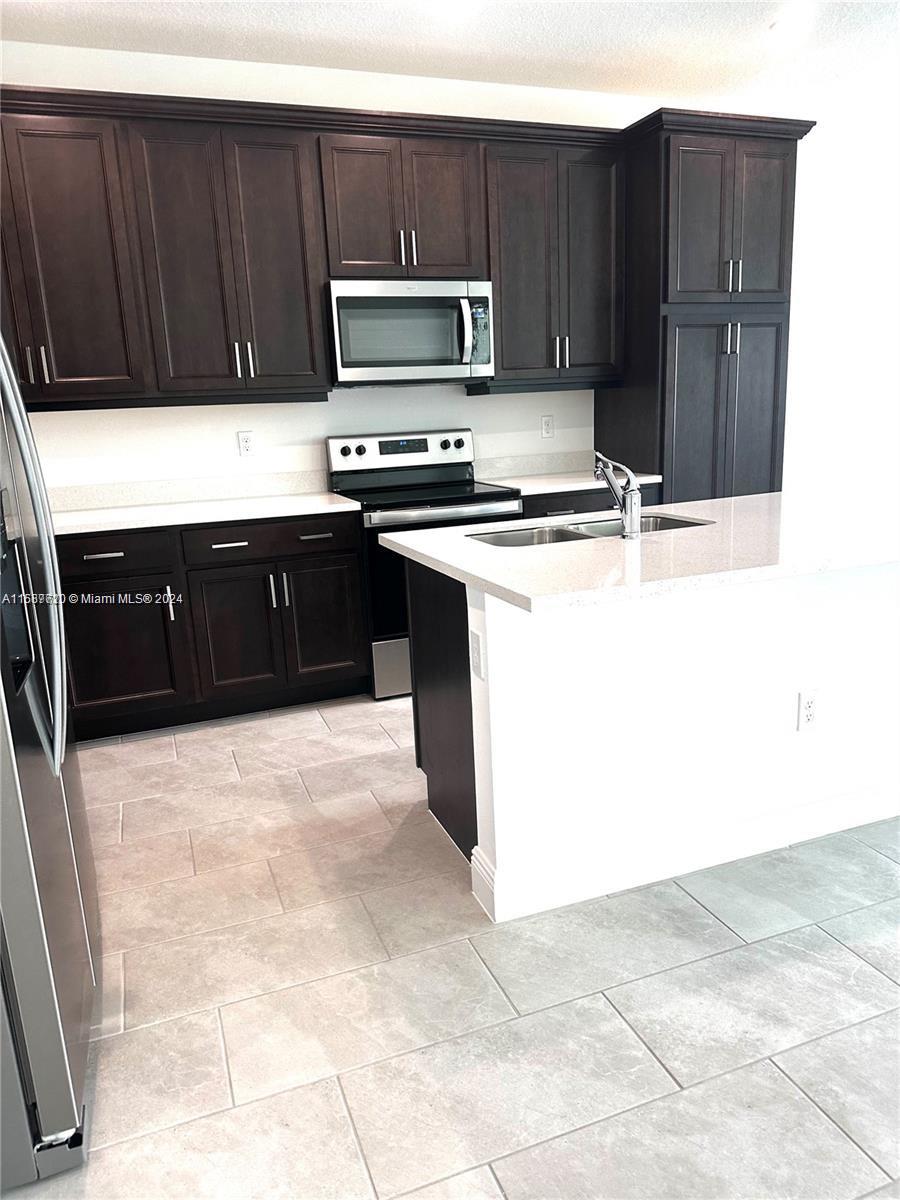 DEERFIELD CROSSING - Residential Lease