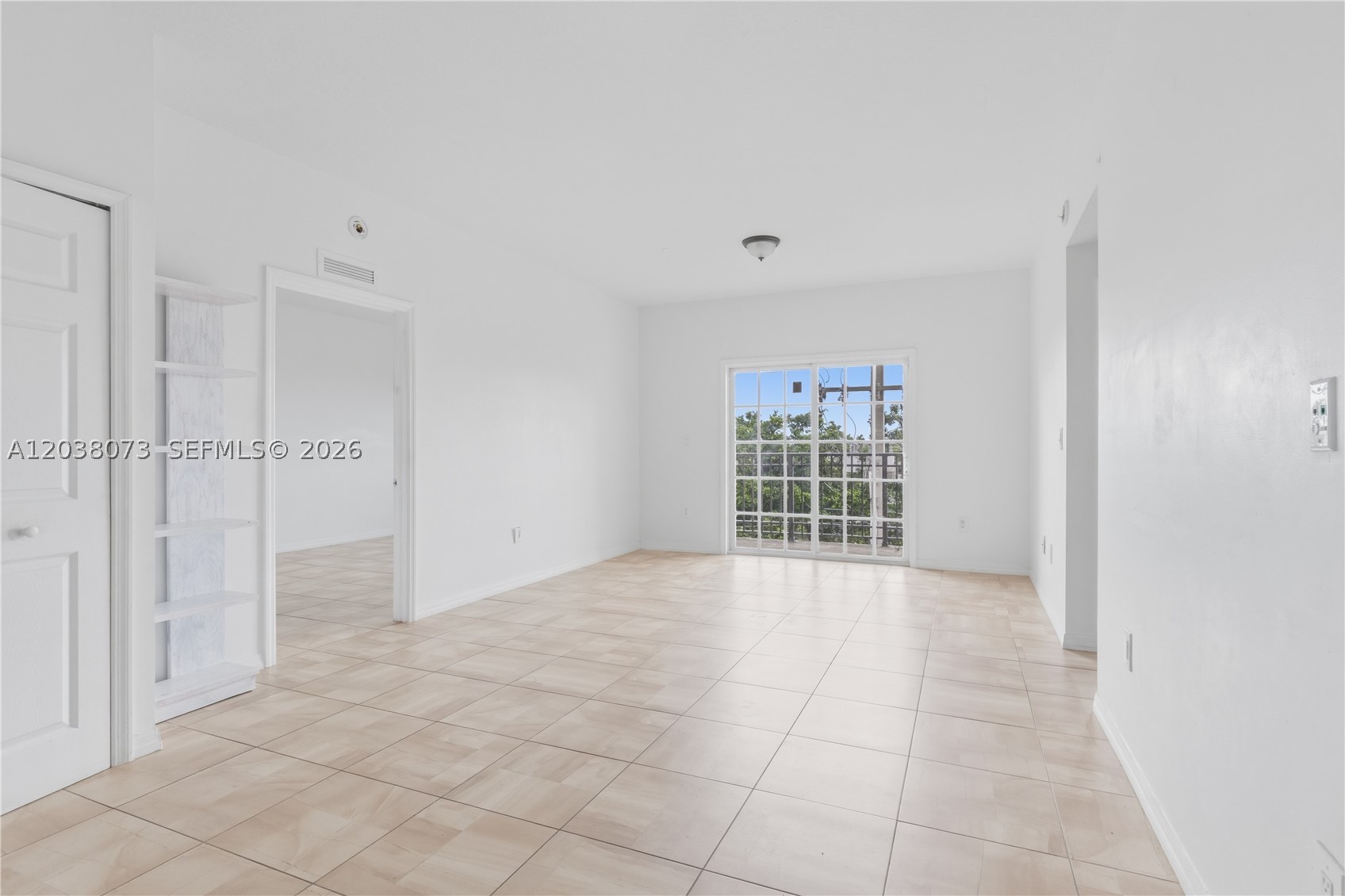 GRANADA GRAND CONDO - Residential Lease
