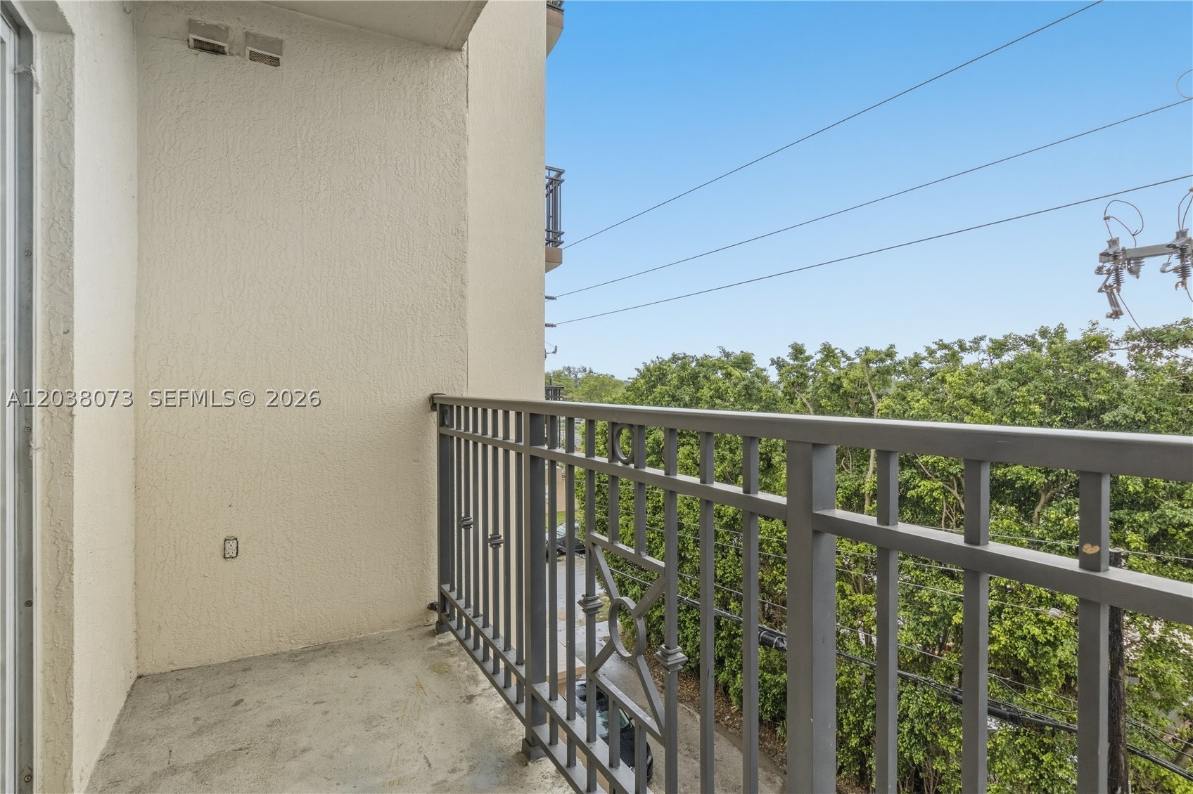 GRANADA GRAND CONDO - Residential Lease