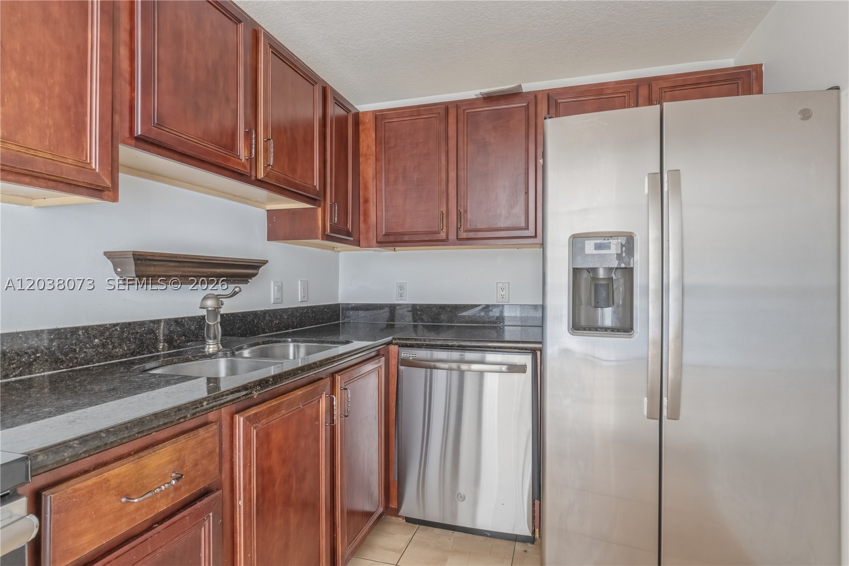 GRANADA GRAND CONDO - Residential Lease