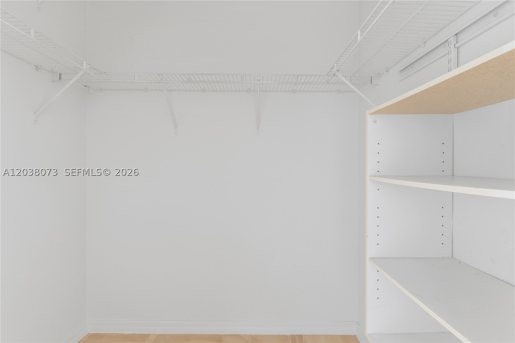 GRANADA GRAND CONDO - Residential Lease