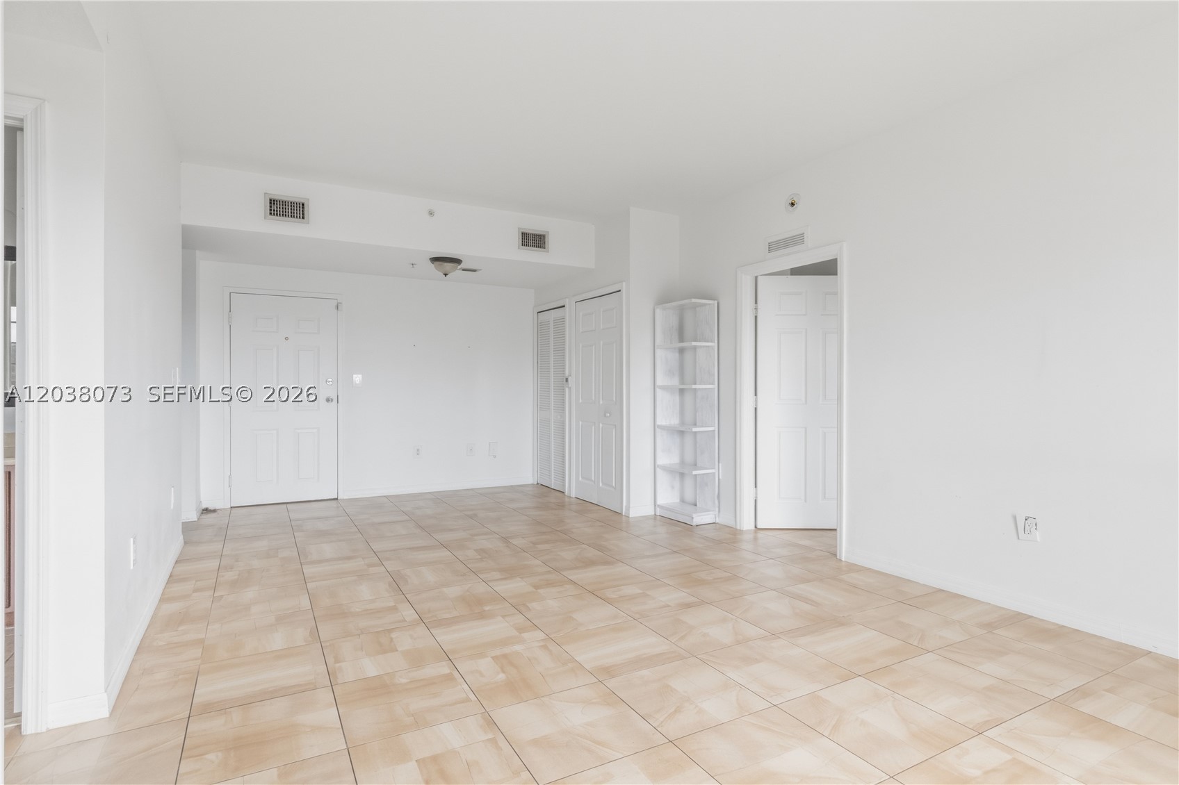 GRANADA GRAND CONDO - Residential Lease