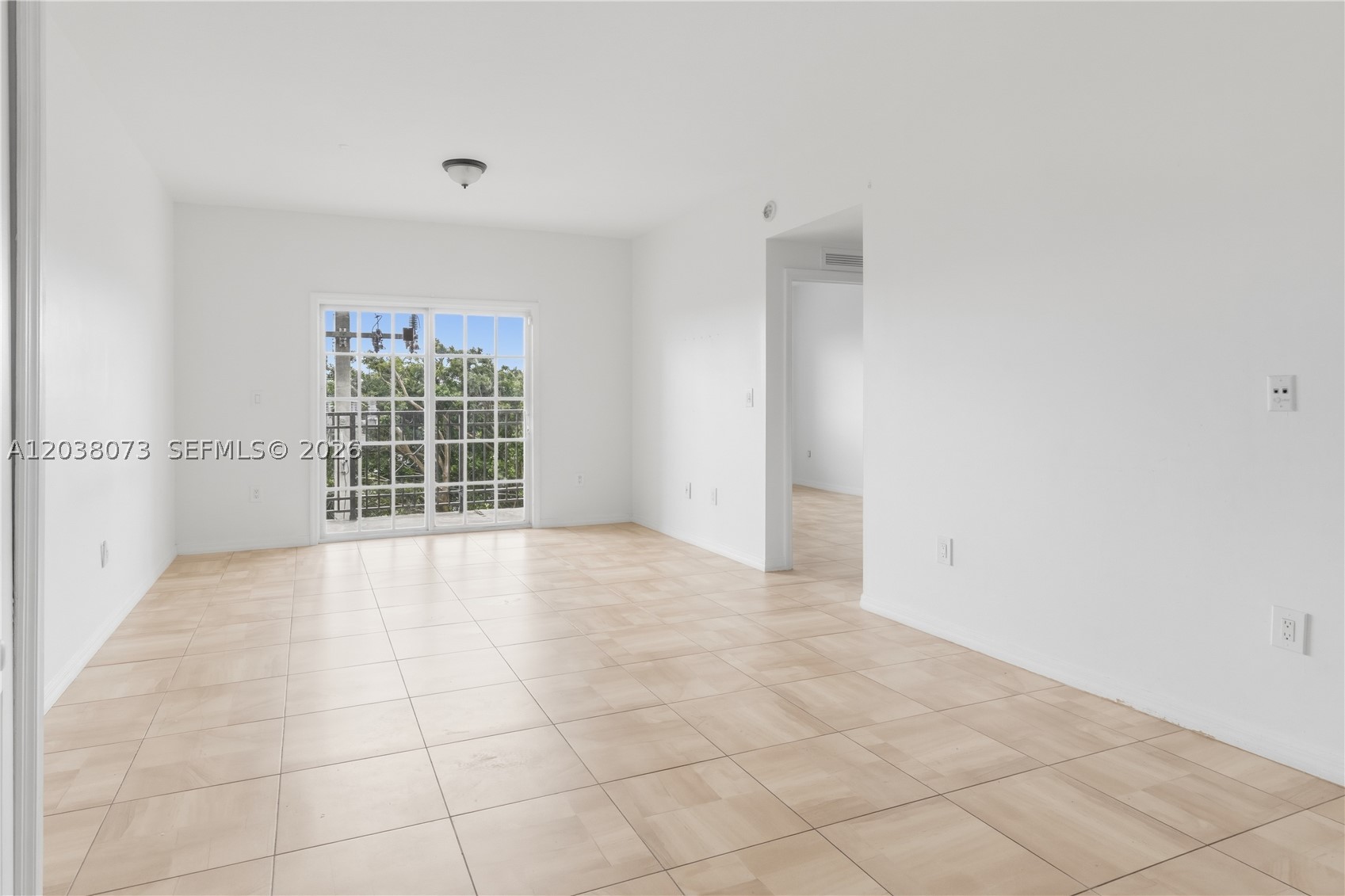 GRANADA GRAND CONDO - Residential Lease