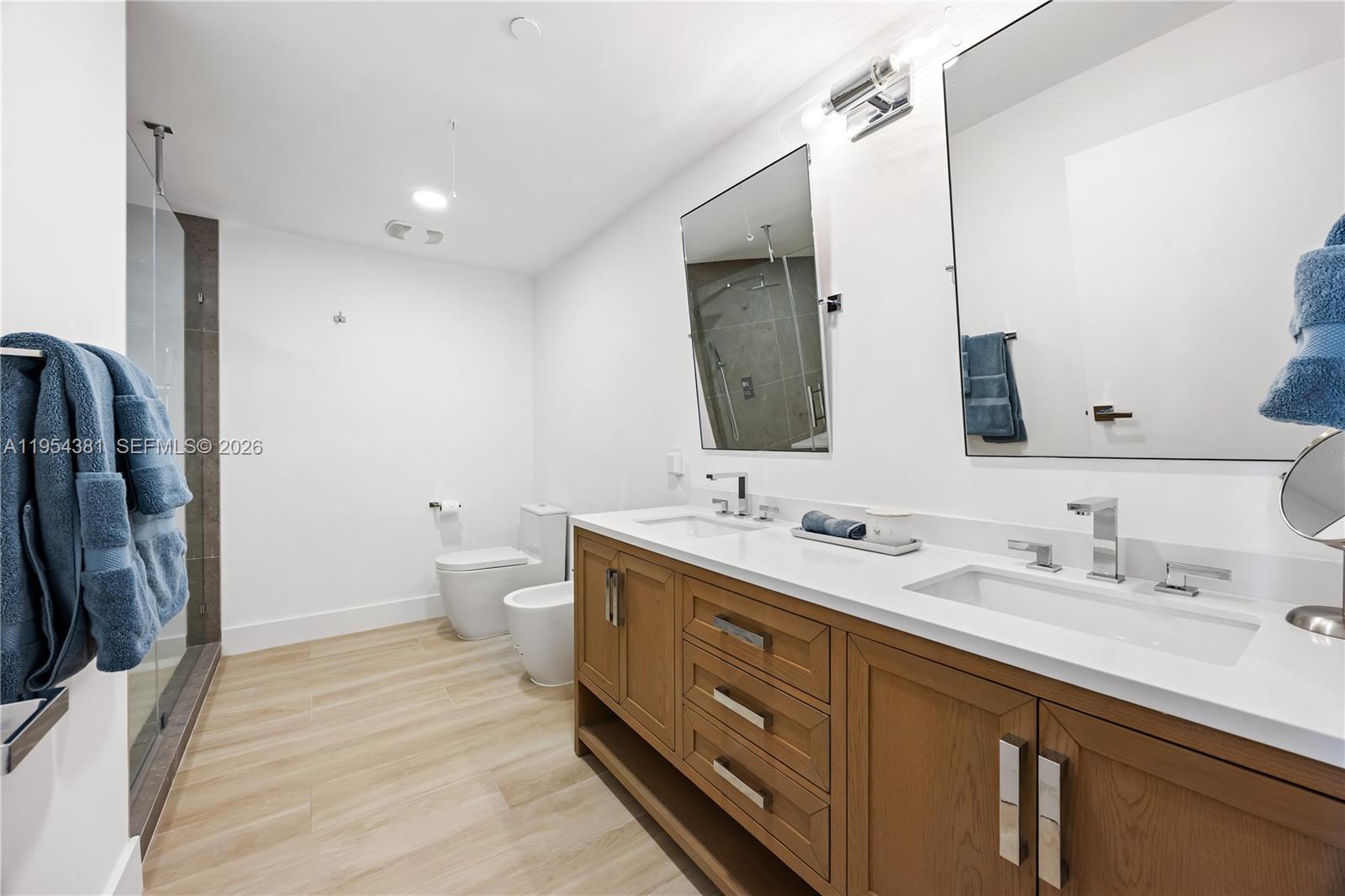 MARINABLUE CONDO - Residential