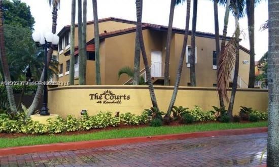 Condominium located in the West Kendall area near shopping centers and great schools. The unit has one bedroom, one bathroom, and one assigned parking space.  

Located on the first floor for easy access. The unit has washer and dryer inside also a new air conditioner unit. 

The Courts at Kendall is a gated community which offers two pools, tennis and basketball courts, also security patrol seven days a week.