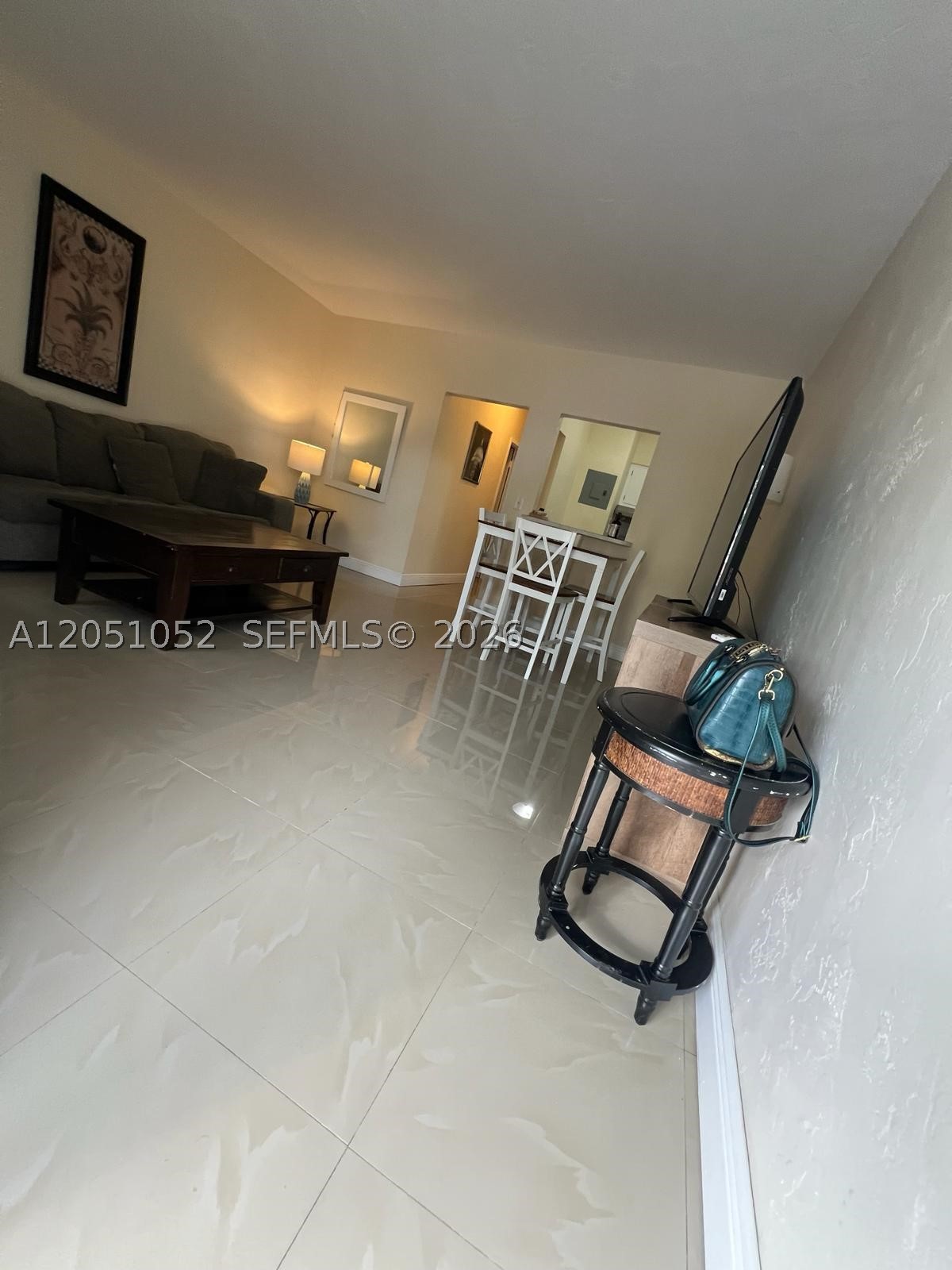 PASADENA GARDEN APARTMENT - Residential Lease