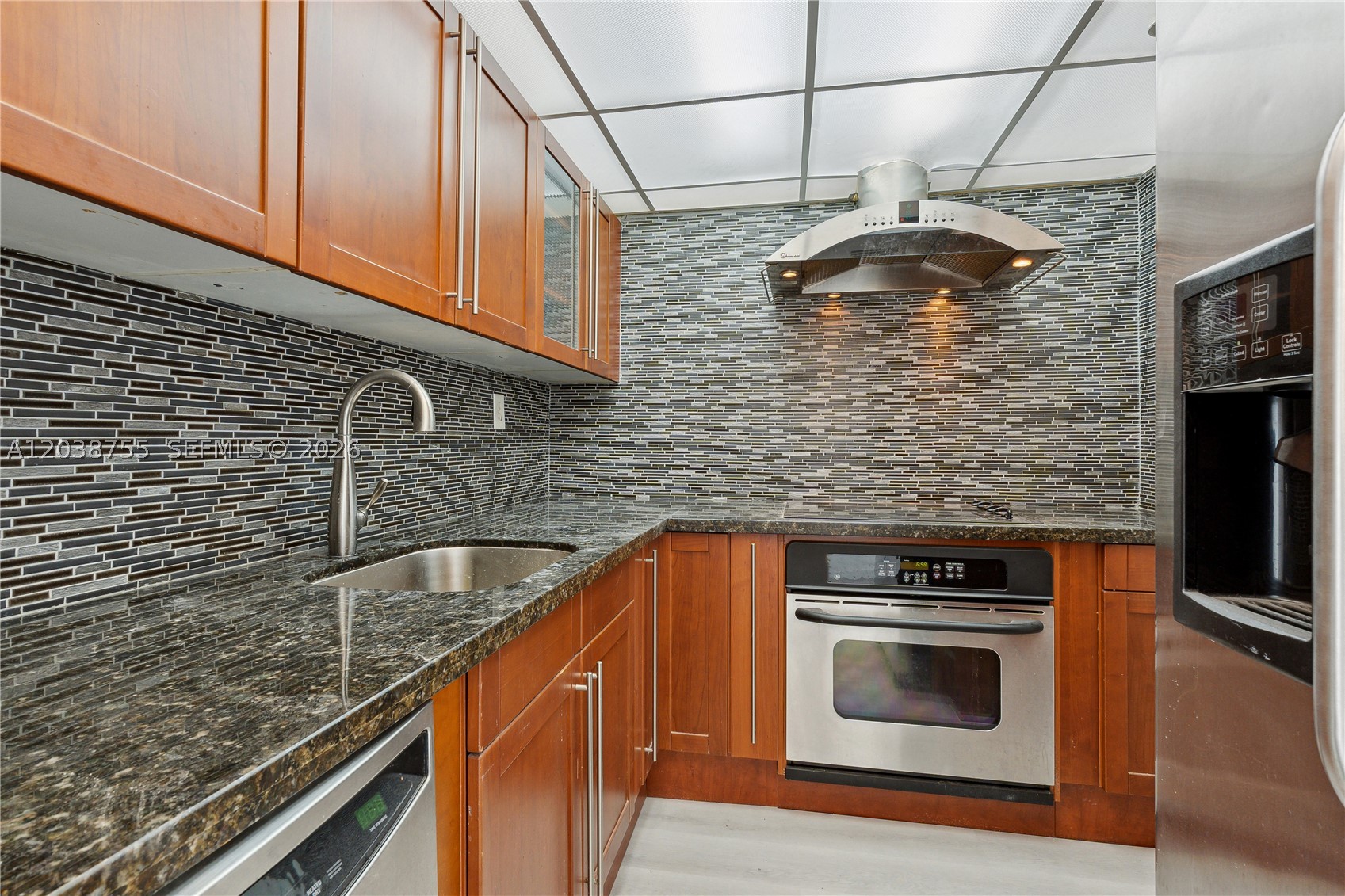 MIRADOR 1200 CONDO - Residential Lease