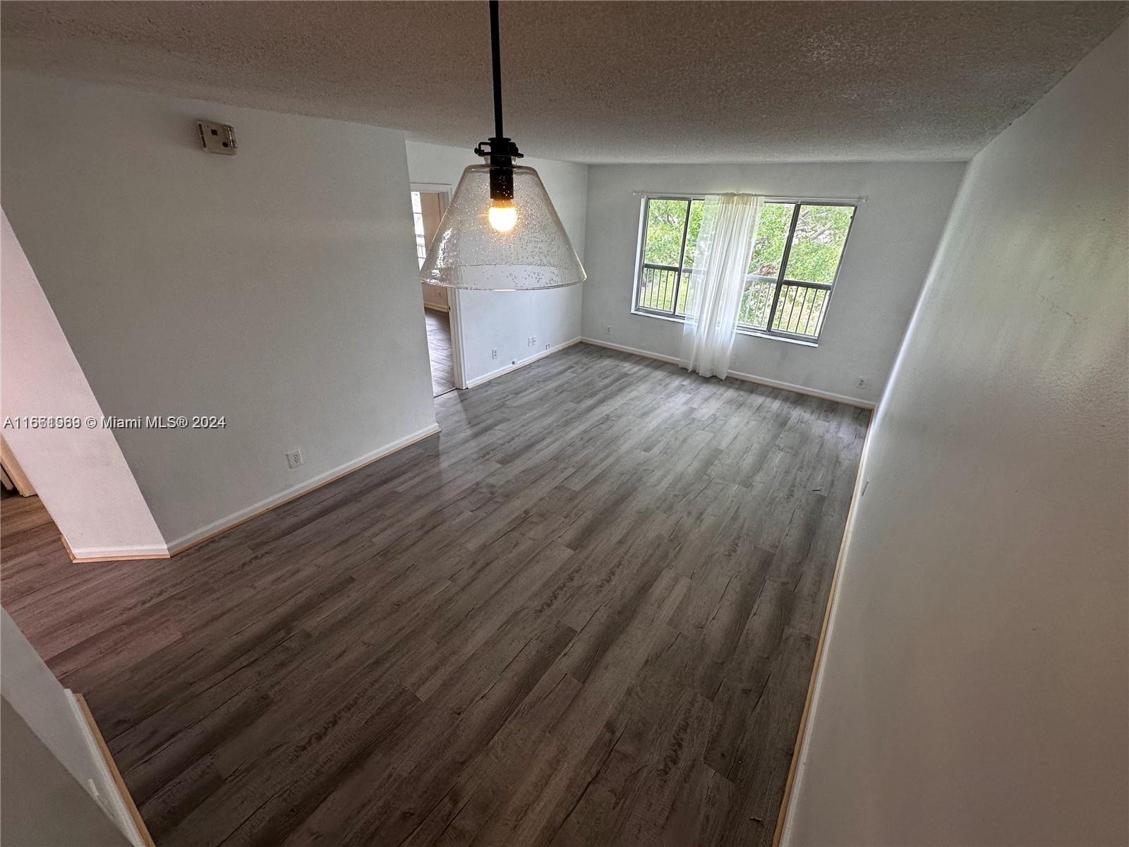 LAKEWOOD VILLAGE - Residential Lease